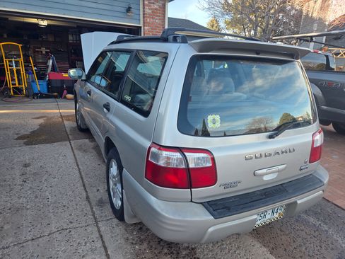 Used 2001 Subaru Forester S image 17