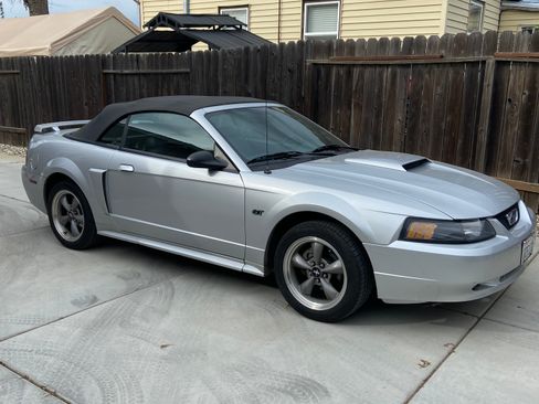 Used 2001 Ford Mustang GT image 1