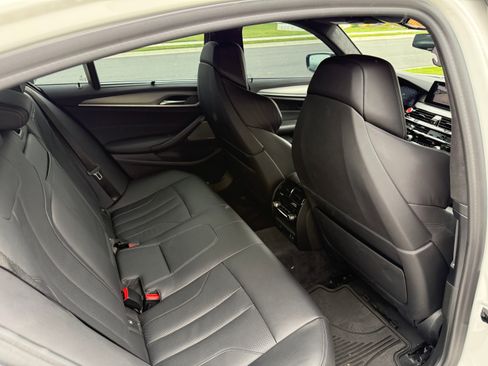 Used 2020 BMW M5 w/ Executive Package image 26