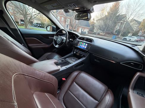 Used 2018 Jaguar F-PACE S image 16