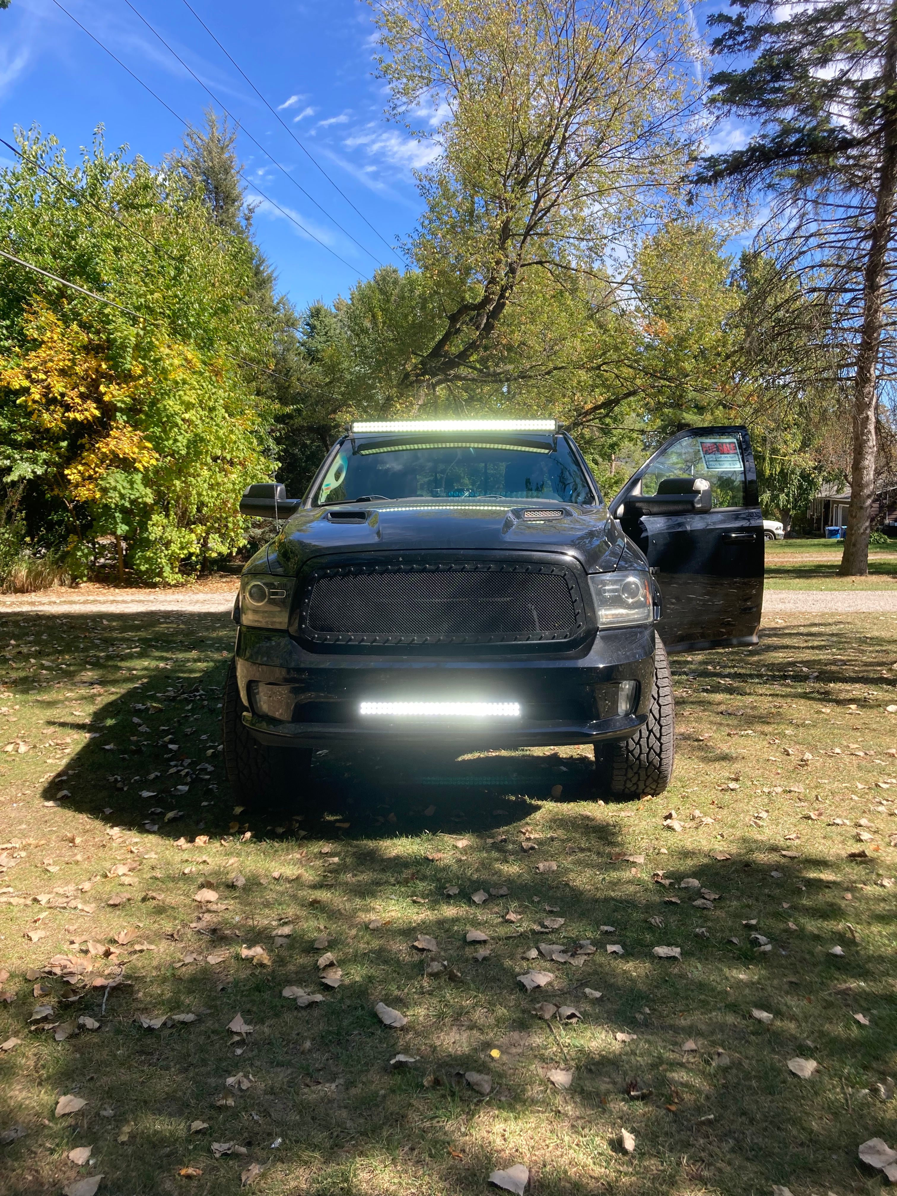 Used 2015 RAM 1500 Sport w/ Sport Premium Group AWD/4WD image 1