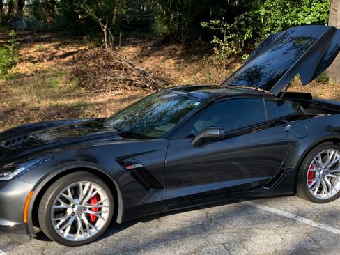 Used 2017 Chevrolet Corvette Z06 w/ Z07 Performance Package image 8