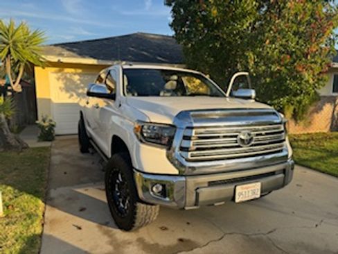 Used 2019 Toyota Tundra Limited image 1