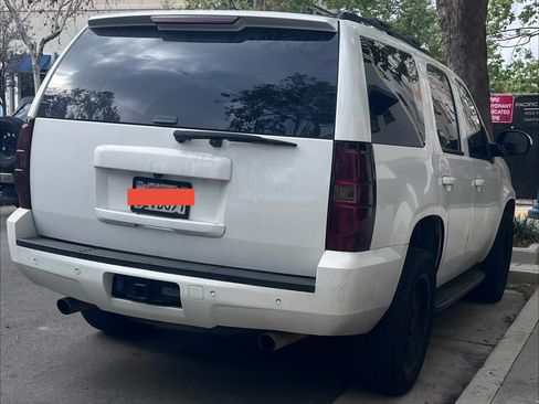 Used 2010 Chevrolet Tahoe LT image 2
