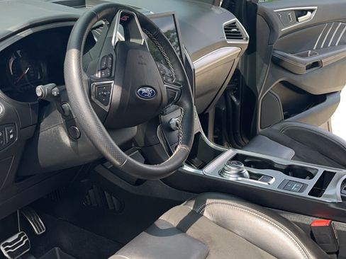 Used 2022 Ford Edge ST w/ Equipment Group 401A image 2