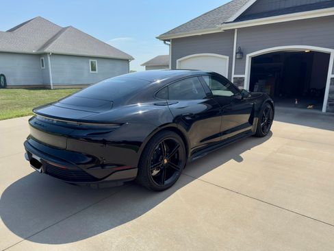 Used 2020 Porsche Taycan Turbo S AWD/4WD image 5