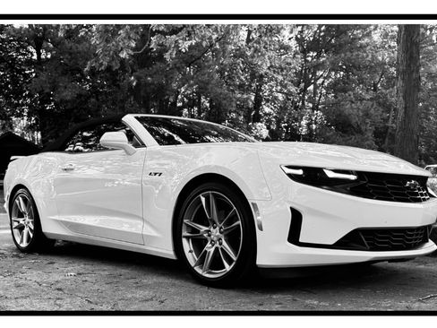 Used 2020 Chevrolet Camaro LT image 1