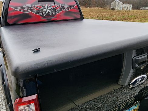 Used 2009 Ford F250 Lariat image 6