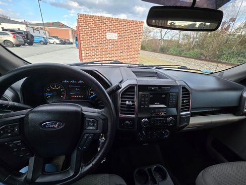 Used 2016 Ford F150 XLT w/ Equipment Group 301A Mid image 10