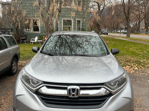 Used 2018 Honda CR-V LX image 2