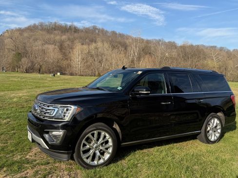 Used 2018 Ford Expedition Max Limited w/ Equipment Group 302A image 4