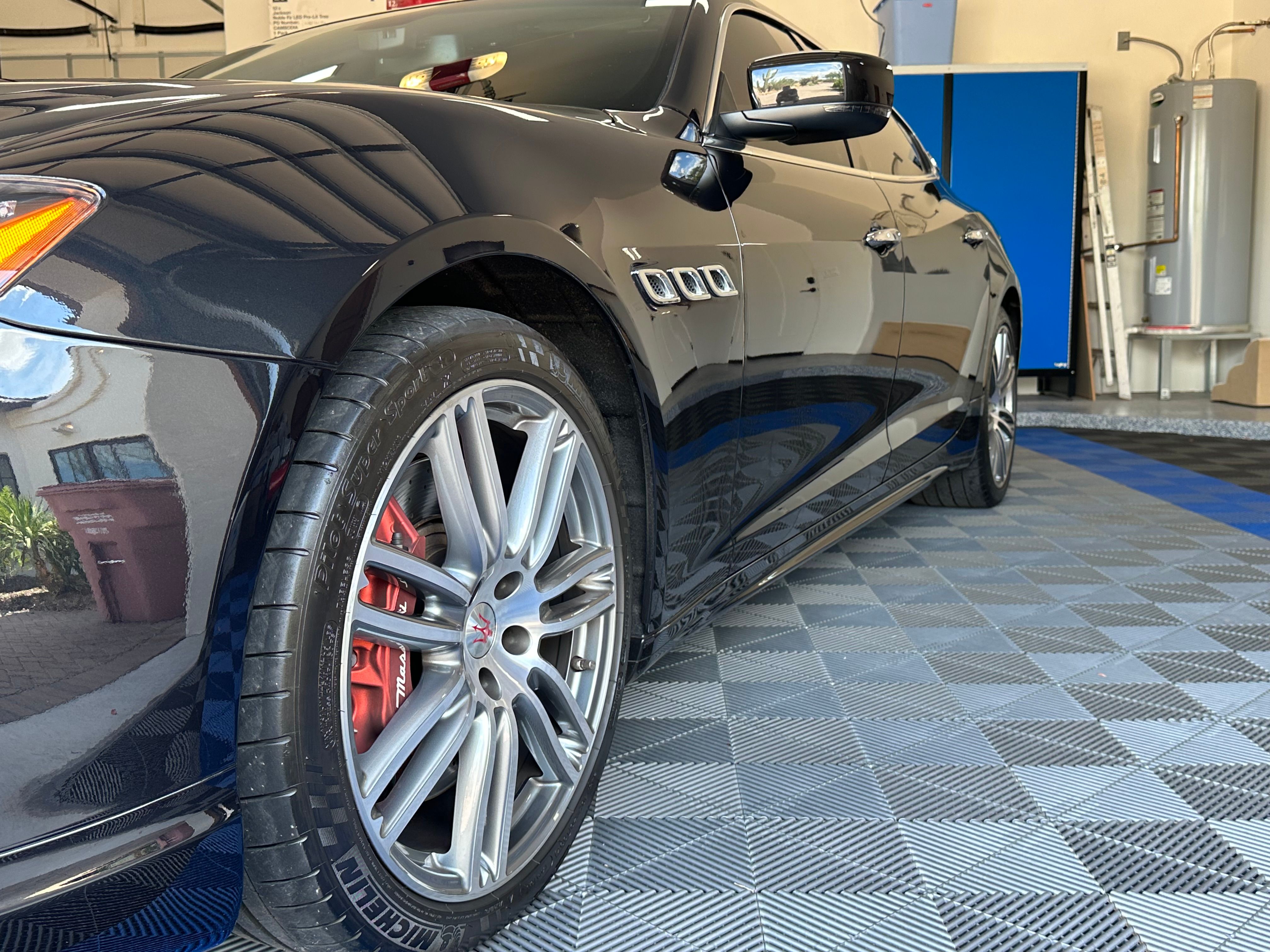 Used 2016 Maserati Quattroporte GTS RWD image 4