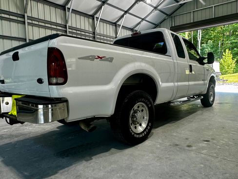 Used 1999 Ford F250 4x4 SuperCab Super Duty image 4