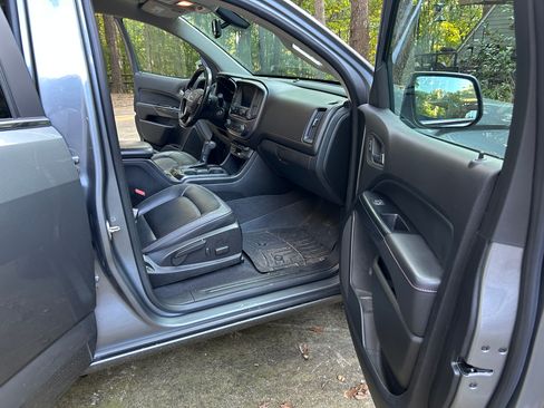Used 2020 GMC Canyon All Terrain w/ Trailering Package AWD/4WD image 8