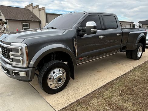 Used 2024 Ford F450 Platinum w/ FX4 Off-Road Package image 1