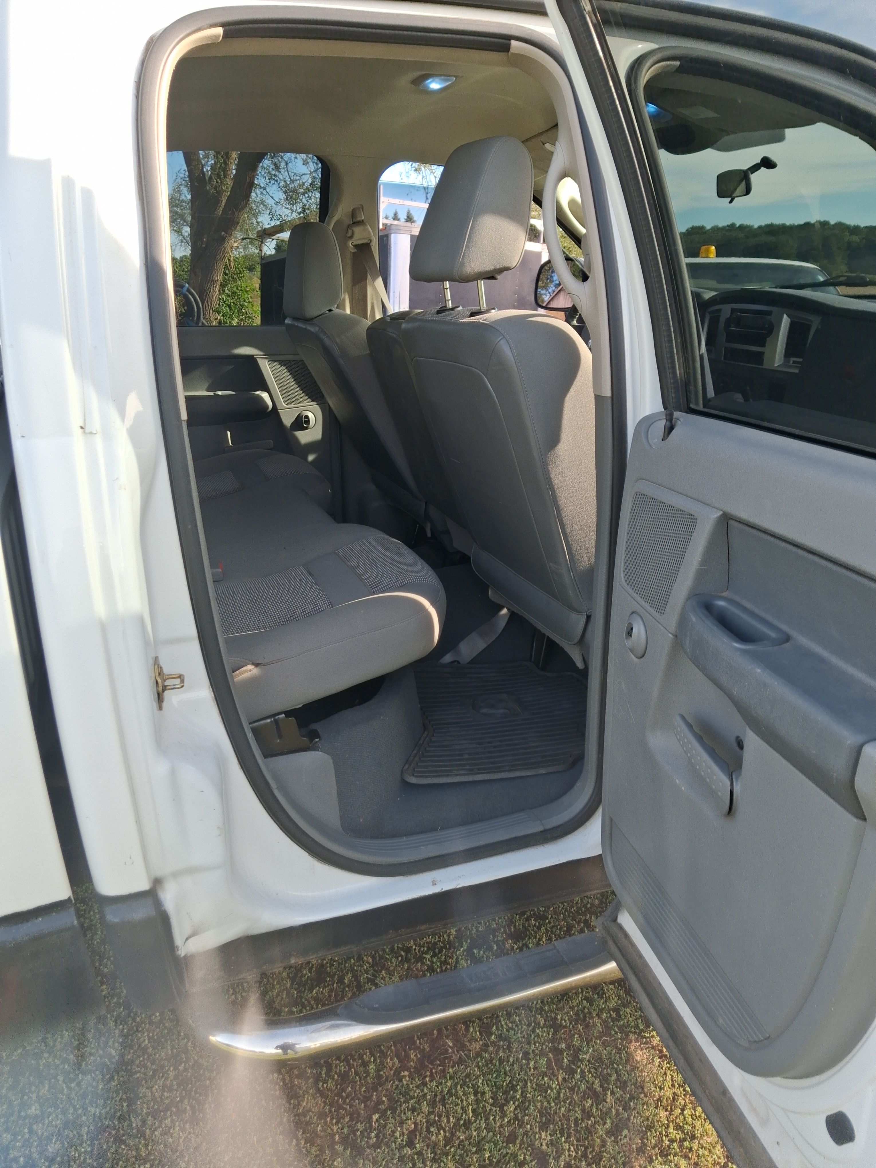 Used 2007 Dodge Ram 1500 Truck SLT w/ Sound & Secure Value Group AWD/4WD image 10