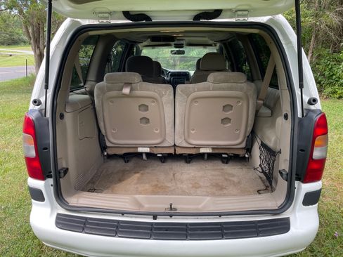 Used 1999 Chevrolet Venture Extended w/ Preferred Equipment Group 2 image 16