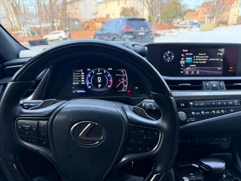 Used 2021 Lexus ES 350 w/ Premium Package image 24