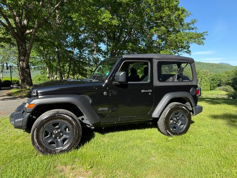 Used 2023 Jeep Wrangler Sport w/ Dual Door Group (Lowers Only) AWD/4WD image 12