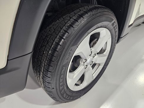 Used 2019 Jeep Compass Latitude w/ Safety & Security Group image 24