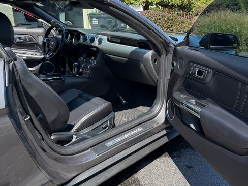 Used 2021 Ford Mustang Premium RWD image 14