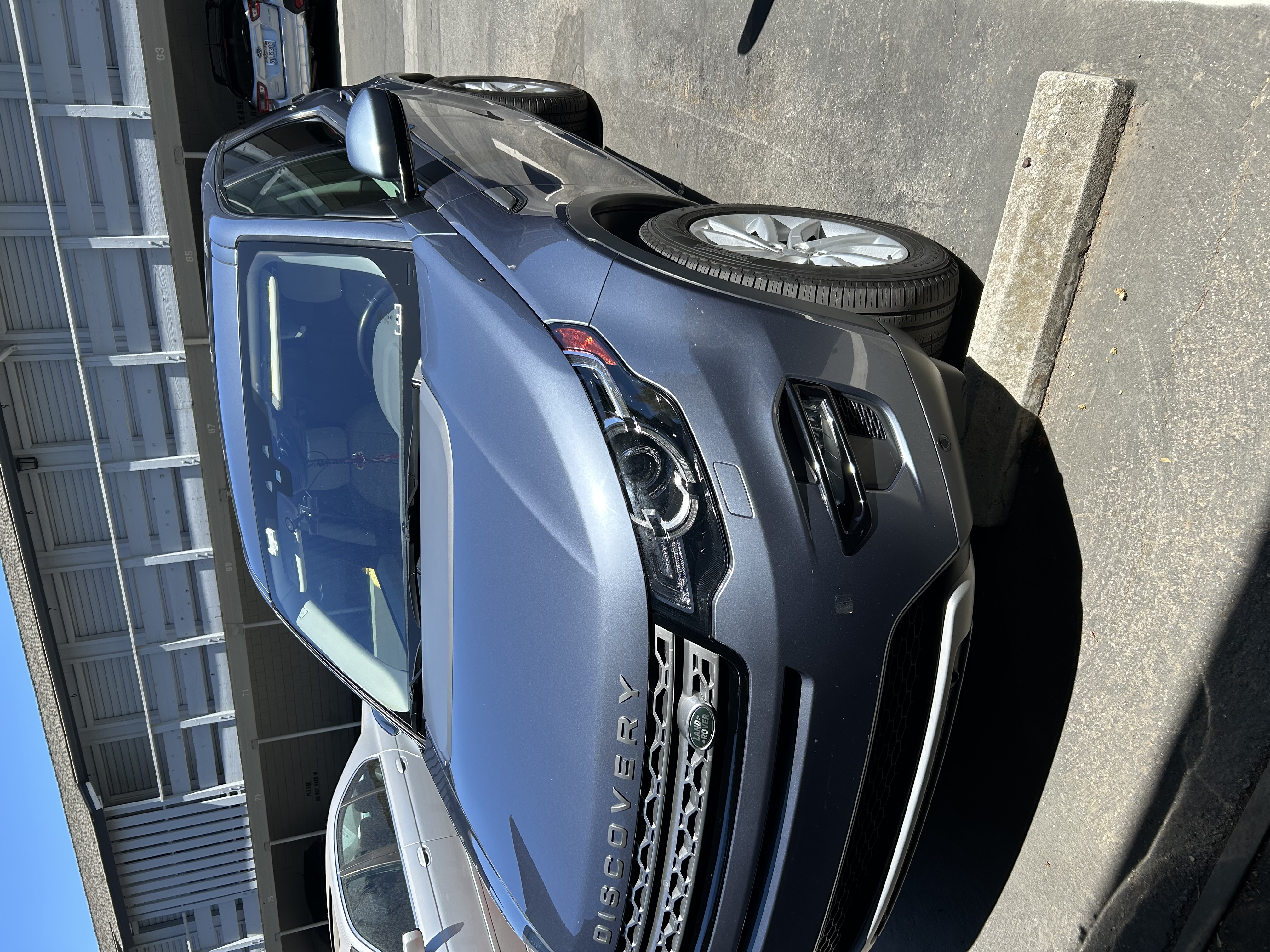 Used 2018 Land Rover Discovery Sport HSE AWD/4WD image 1