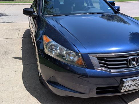 Used 2010 Honda Accord EX image 8