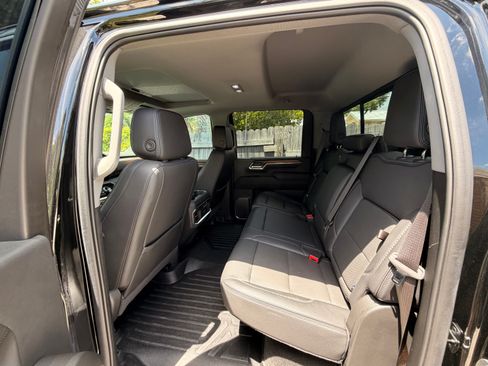 Used 2024 GMC Sierra 2500 Denali w/ Denali Reserve Package AWD/4WD image 14