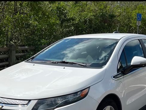 Used 2015 Chevrolet Volt image 4