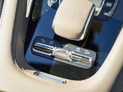 Used 2025 Mercedes-Benz GLS 450 4MATIC image 14