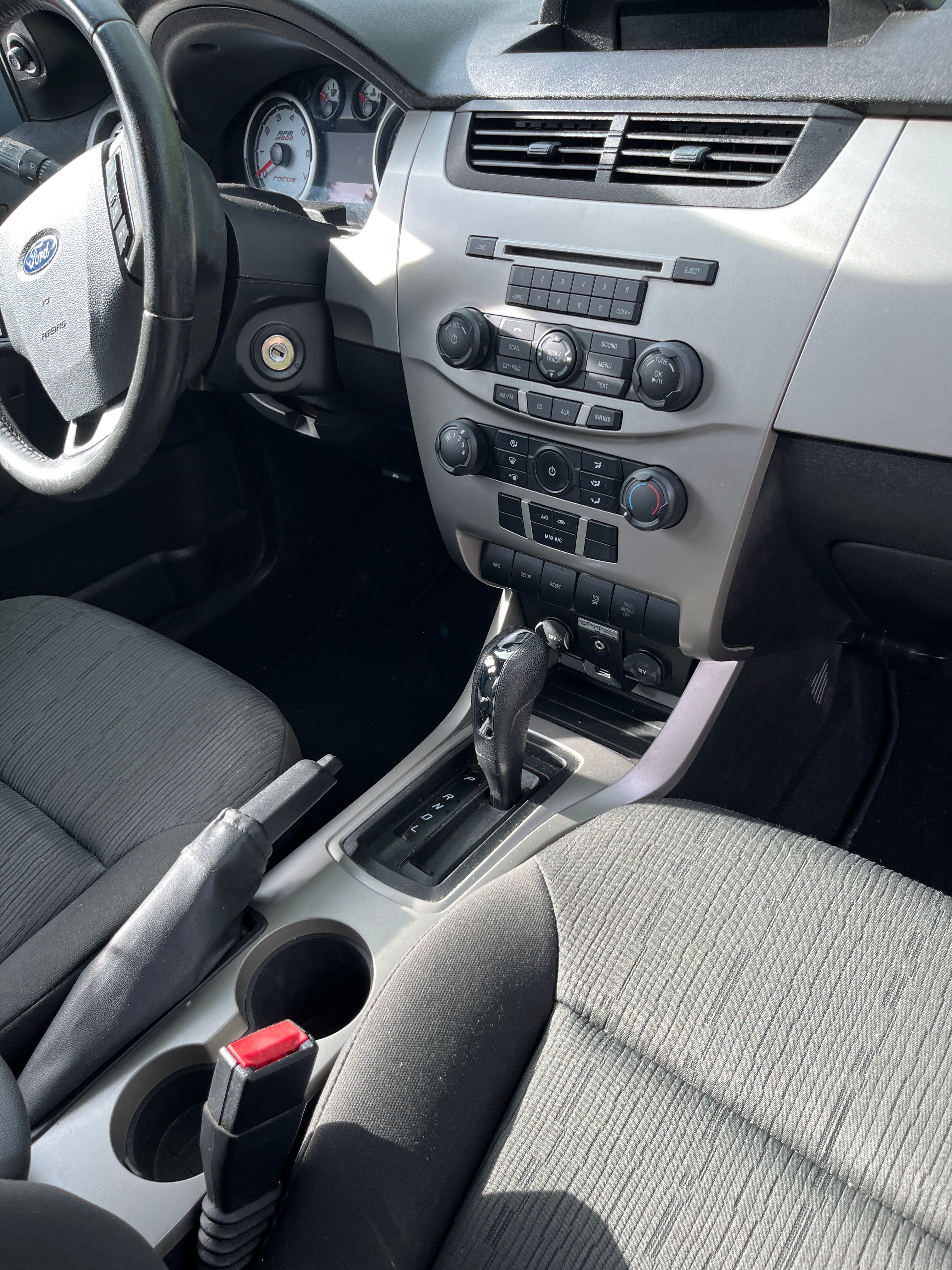 Used 2008 Ford Focus SE FWD image 10