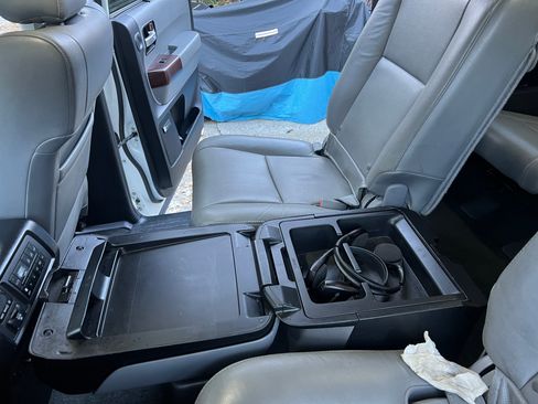 Used 2013 Toyota Sequoia Platinum image 28