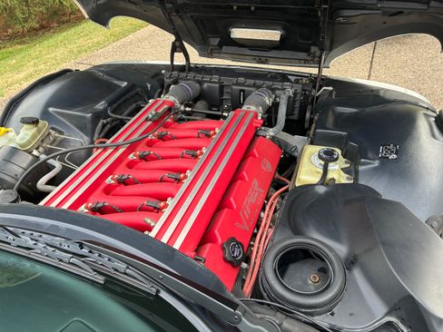 Used 1998 Dodge Viper GTS image 29