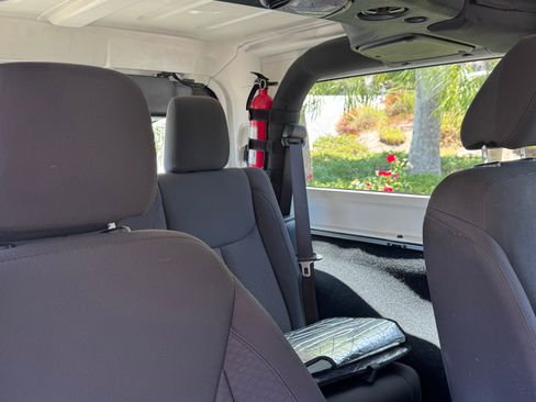 Used 2018 Jeep Wrangler Sport AWD/4WD image 6
