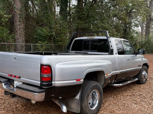 Used 2001 Dodge Ram 3500 Truck 2WD Quad Cab image 5
