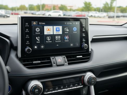 Used 2025 Toyota RAV4 XSE w/ Premium Package image 8