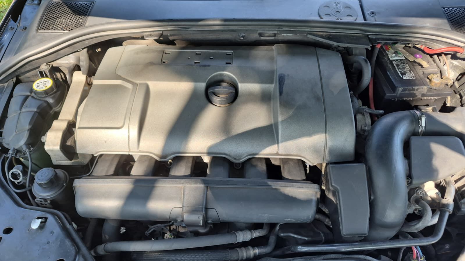 Used 2008 Volvo V70 FWD image 25