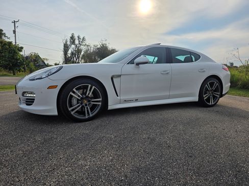 Used 2010 Porsche Panamera 4S AWD/4WD image 5