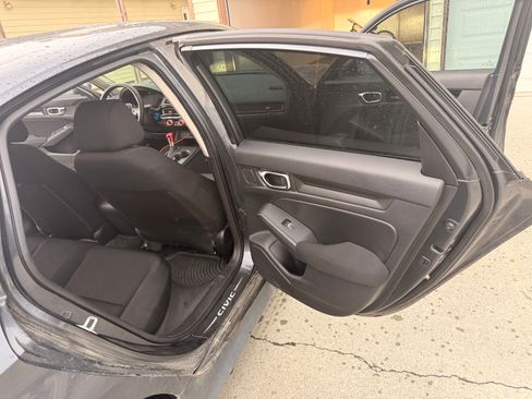 Used 2022 Honda Civic EX image 6