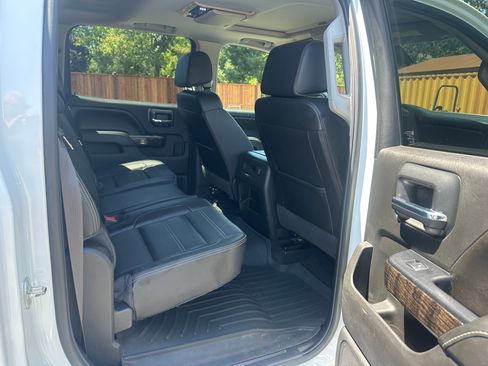 Used 2016 GMC Sierra 3500 Denali w/ Duramax Plus Package AWD/4WD image 19