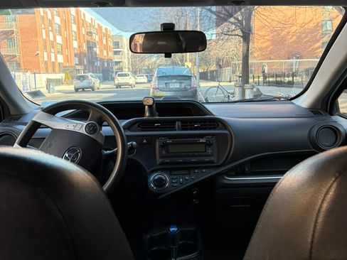 Used 2014 Toyota Prius C Two image 14