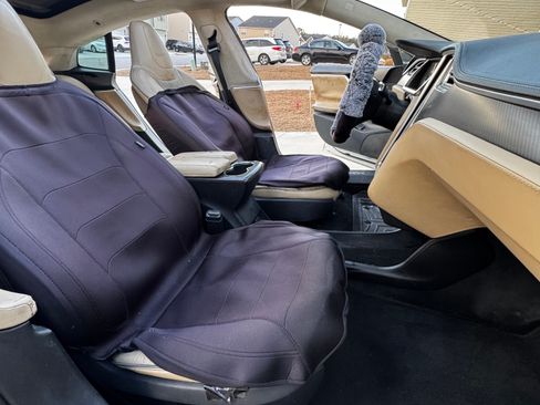 Used 2013 Tesla Model S Performance image 5