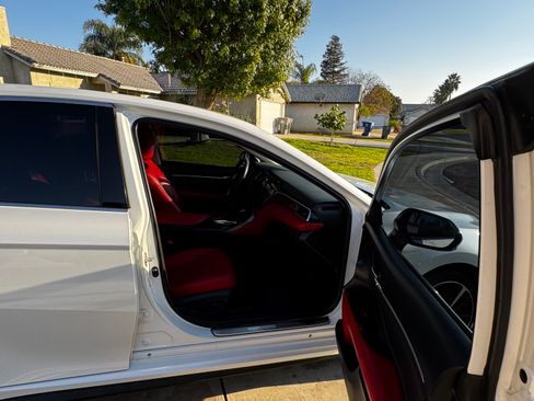 Used 2018 Toyota Camry XSE image 13