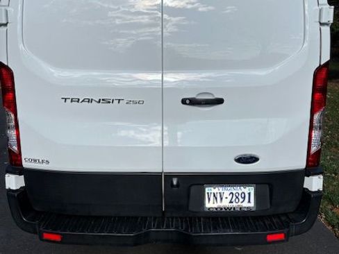 Used 2019 Ford Transit 250 130 Low Roof image 6