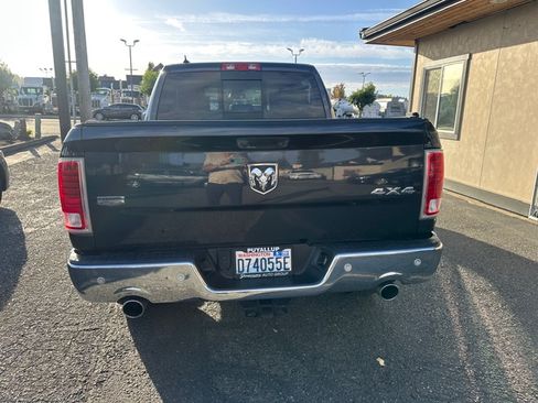 Used 2016 RAM 1500 Laramie w/ Convenience Group image 9