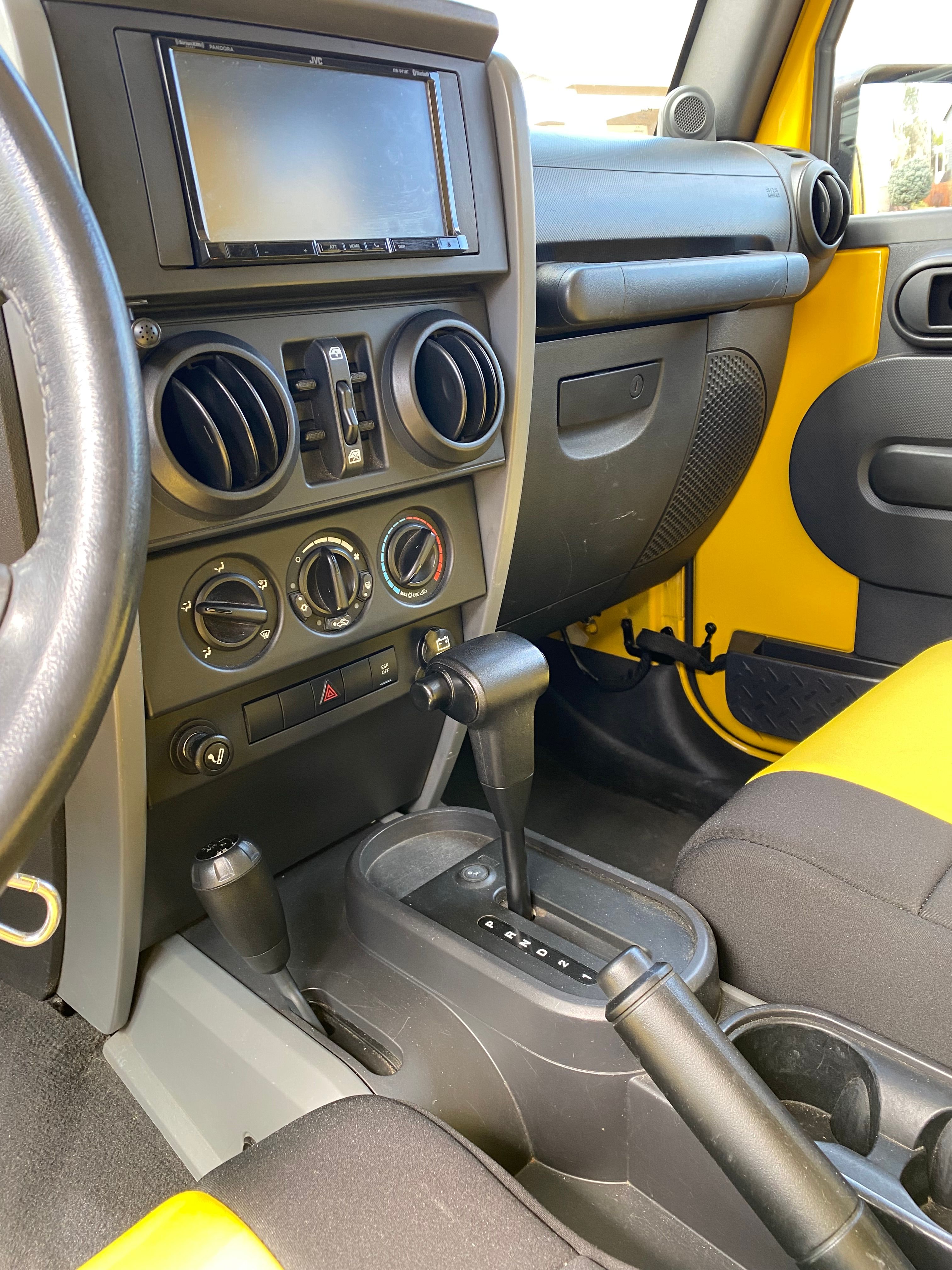 Used 2008 Jeep Wrangler Unlimited X AWD/4WD image 12