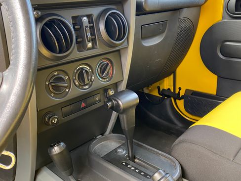 Used 2008 Jeep Wrangler Unlimited X image 12