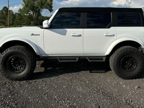 Used 2023 Ford Bronco Wildtrak image 9