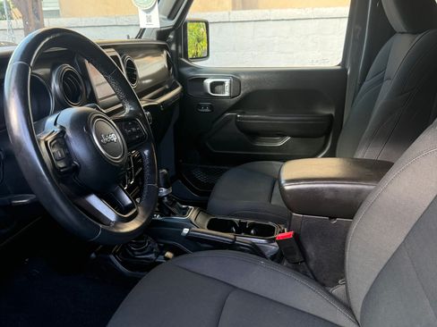 Used 2019 Jeep Wrangler Unlimited Sport S AWD/4WD image 19