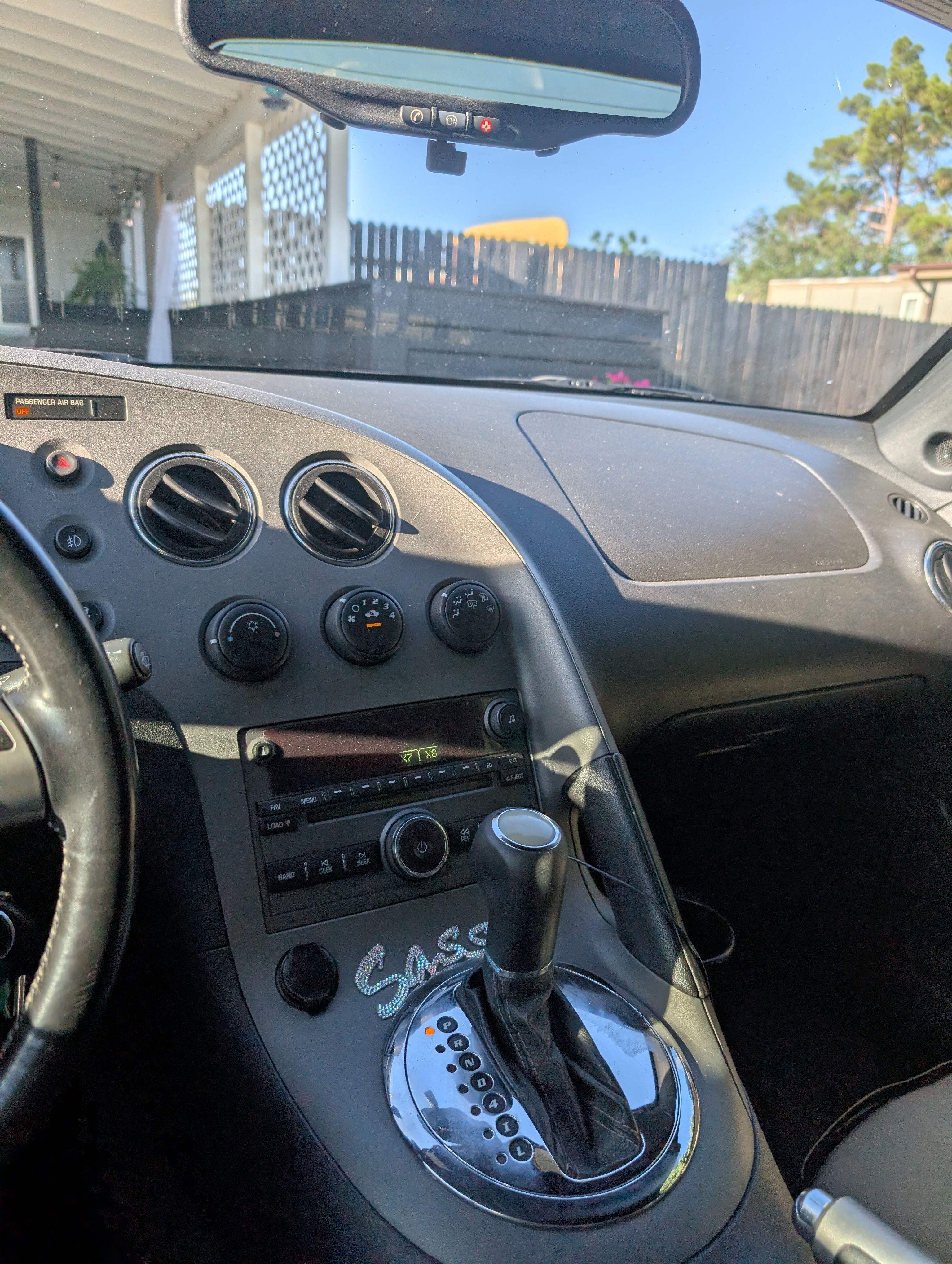 Used 2008 Pontiac Solstice Convertible w/ Premium Package RWD image 9